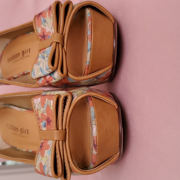 Steven Madden "Madden Girl" Size 7 Floral Fabric and Leather Heels NEW - Picture 13 of 13